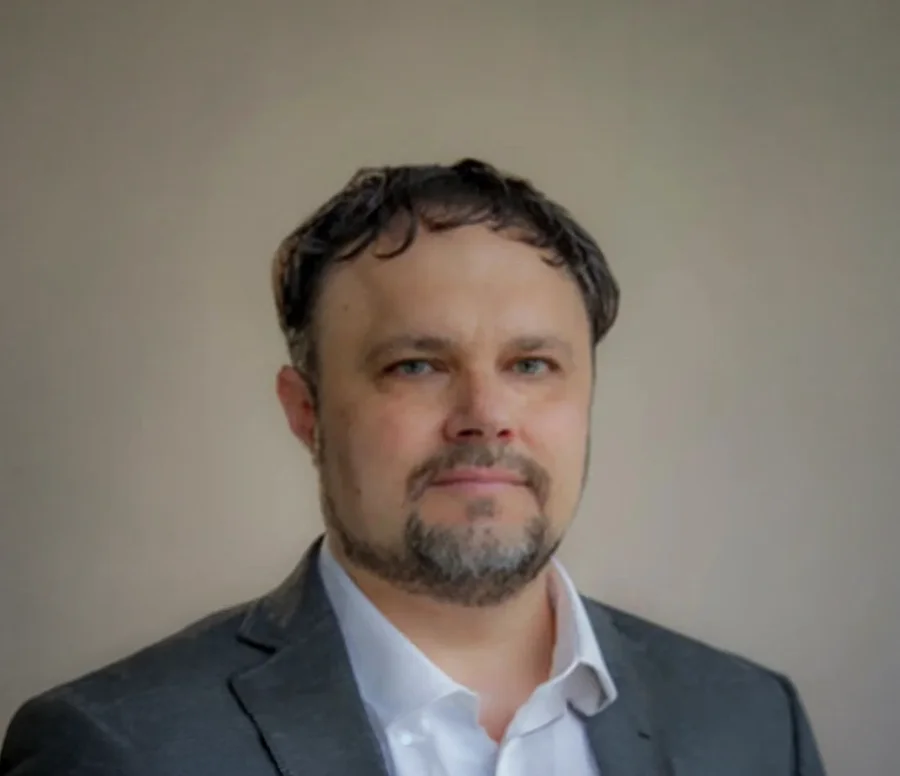 Dr. Clairson Dutra